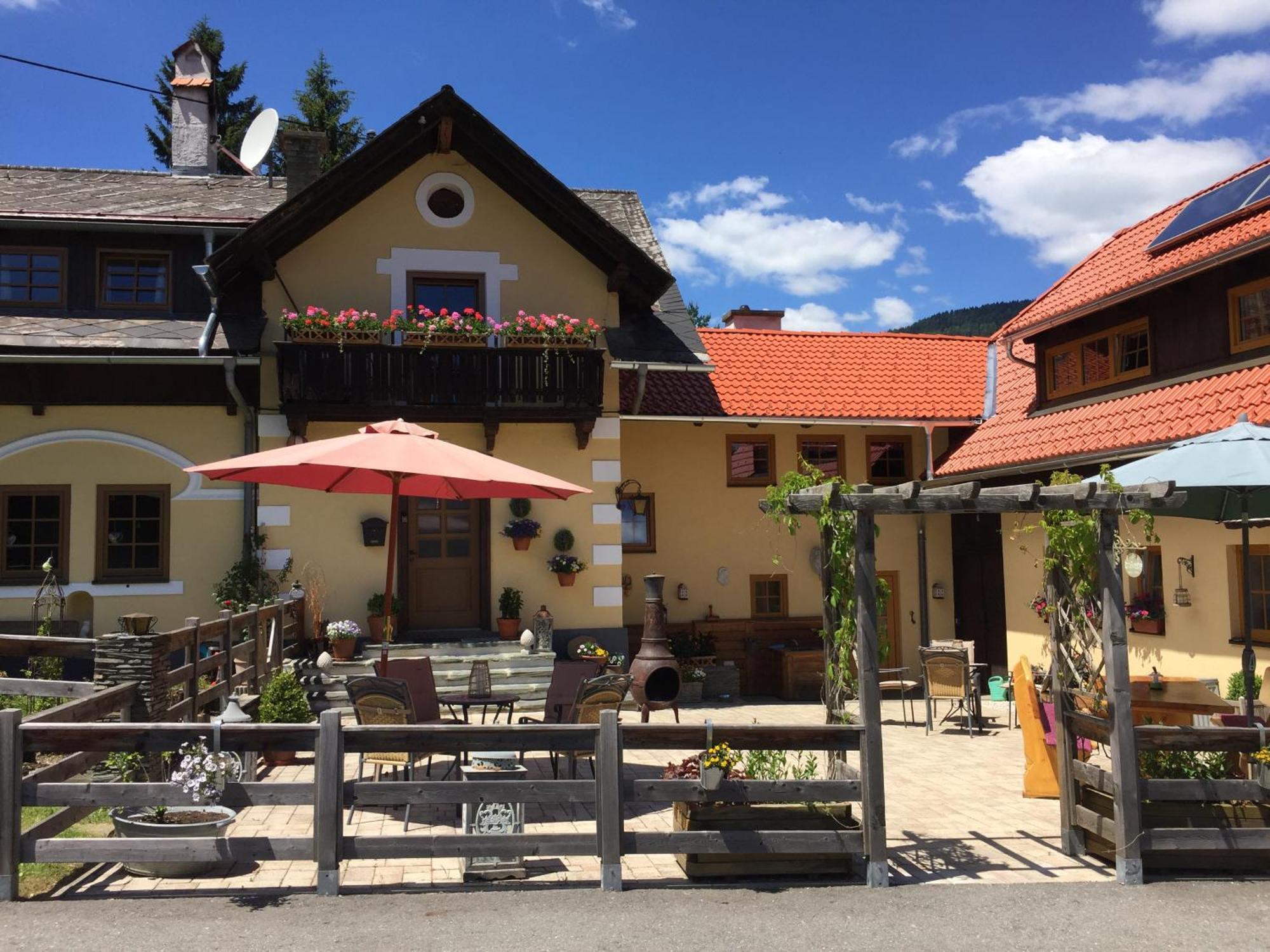 Gurkhof Ferienwohnungen Gnesau Exterior photo